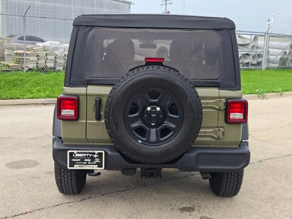 Used 2025 Green Jeep Sport image 11
