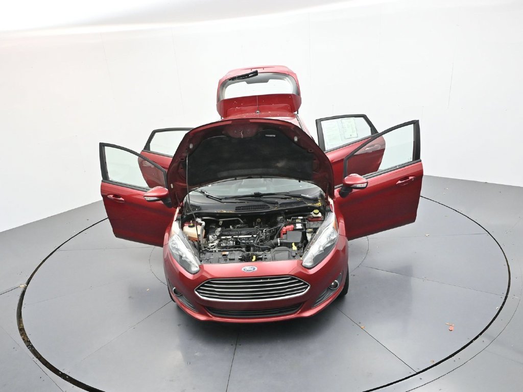 Used 2015 Red Ford SE image 24