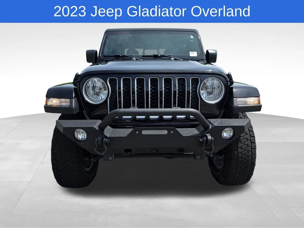 Used 2023 Black Jeep Overland 4x4 image 9