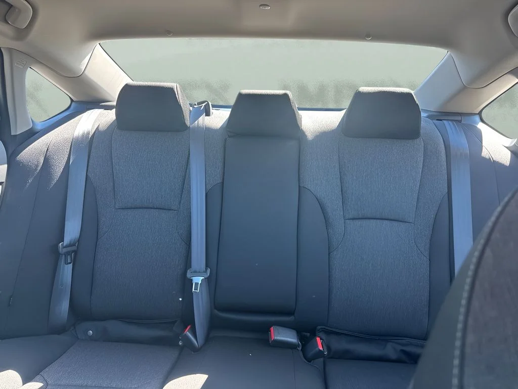 Used 2025 White Honda LX image 11