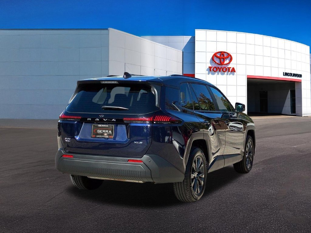 Used 2026  Toyota XLE Premium image 10