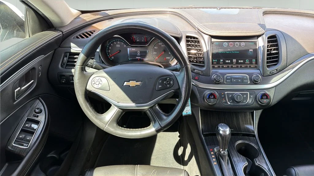 Used 2017 White Chevrolet LT image 20
