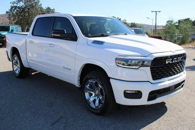 New 2025 Bright White Clear-Coat Exterior Paint RAM BIG HORN image 3