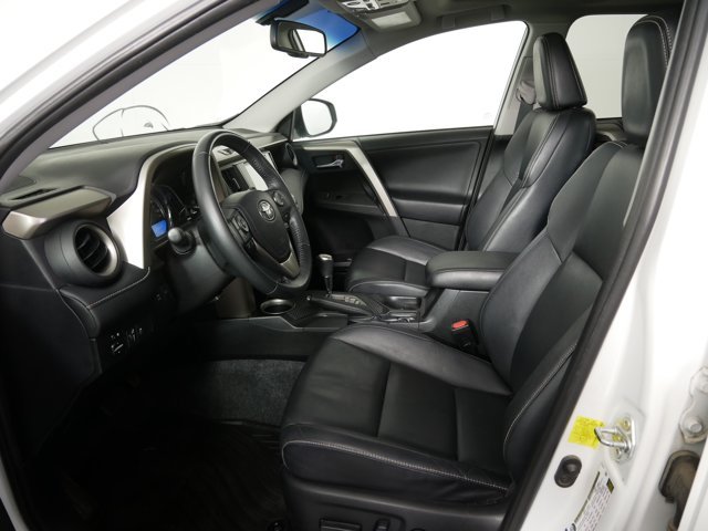 Used 2014 Blizzard Pearl Toyota Limited image 9