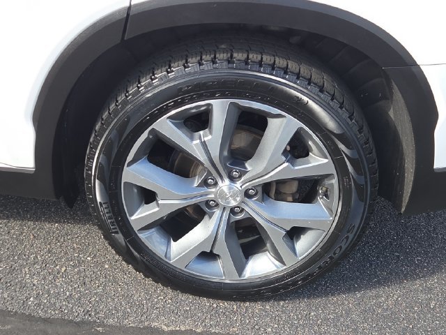 Used 2020 White Hyundai SEL image 5