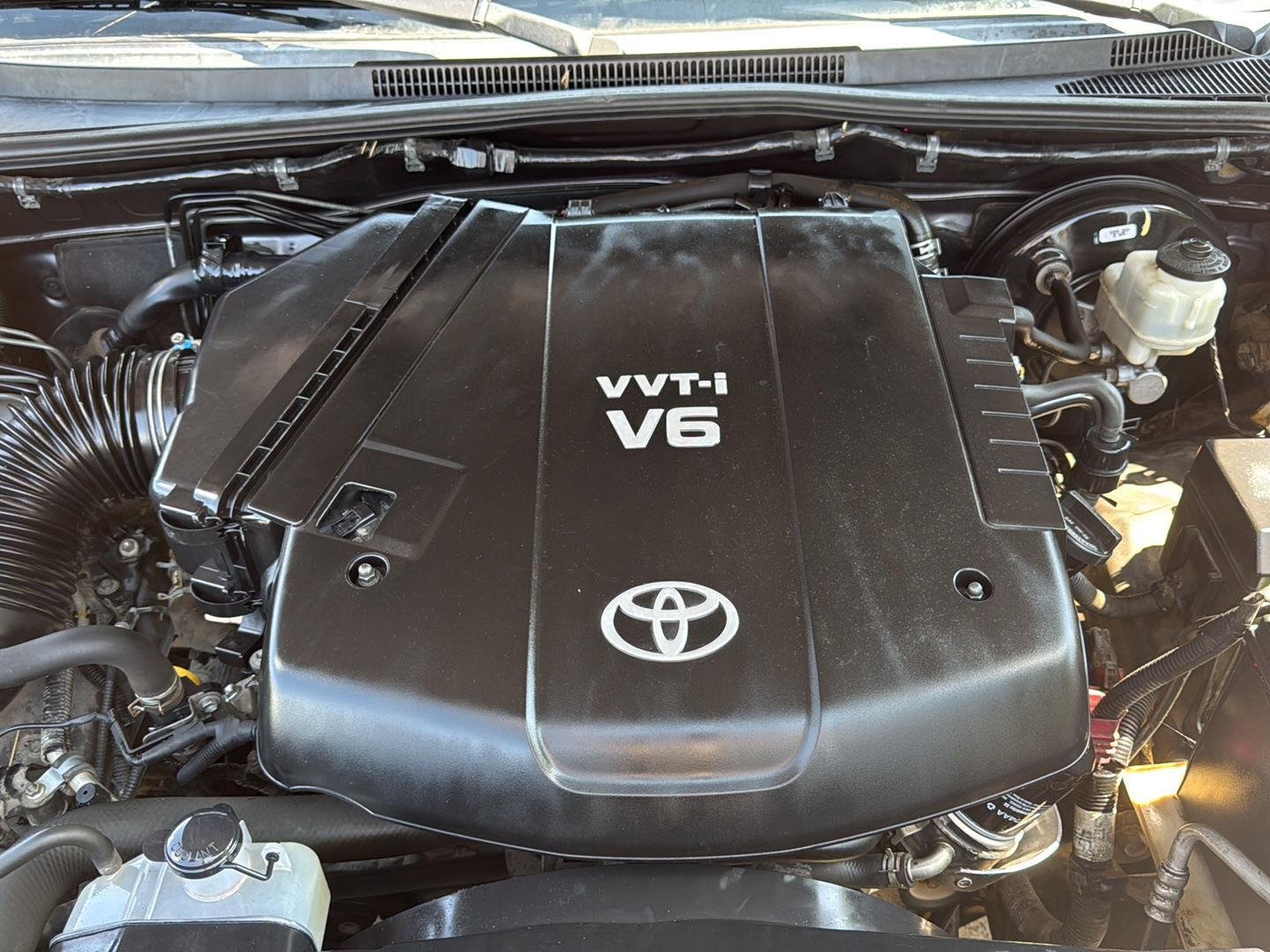 Used 2013 Magnetic Gray Metallic Toyota PreRunner V6 image 24