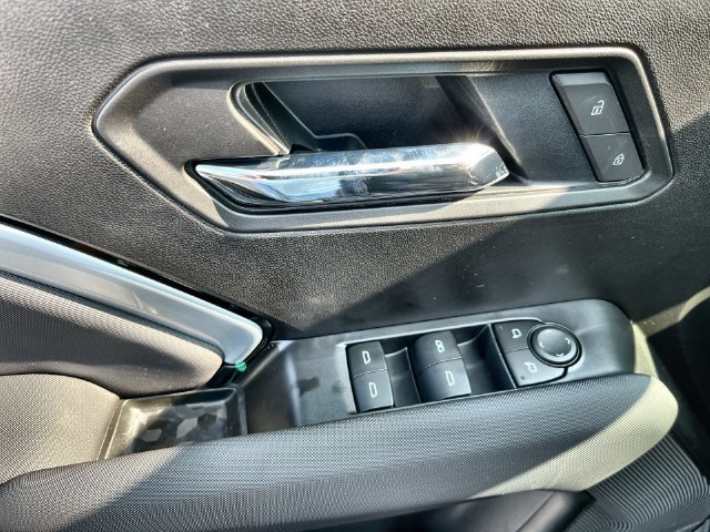 2026 Chevrolet Colorado photo 17 of 35