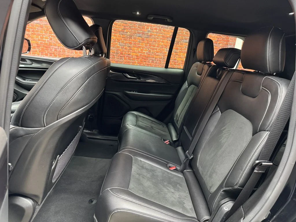 Used 2023 Diamond Black Jeep Altitude X image 26