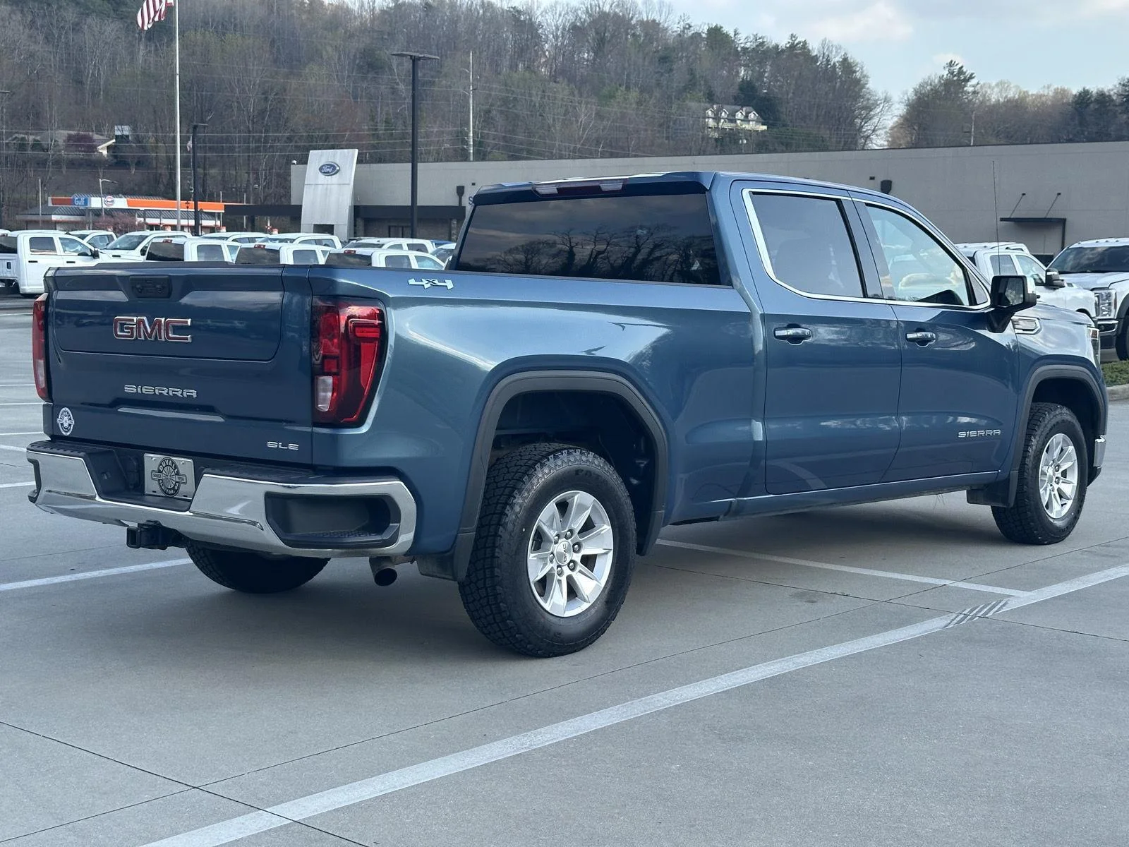 2024 GMC Sierra 1500 SLE - Photo 7