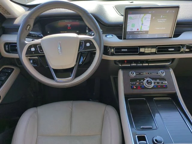 Used 2024 Silver Lincoln Reserve image 32