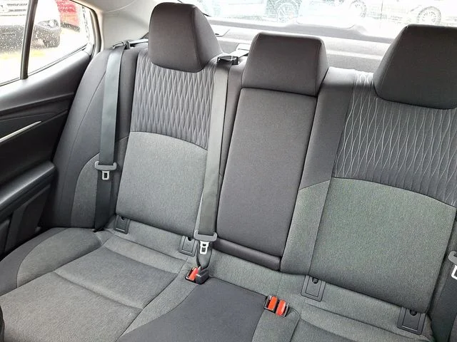 Used 2025 White Toyota LE image 18