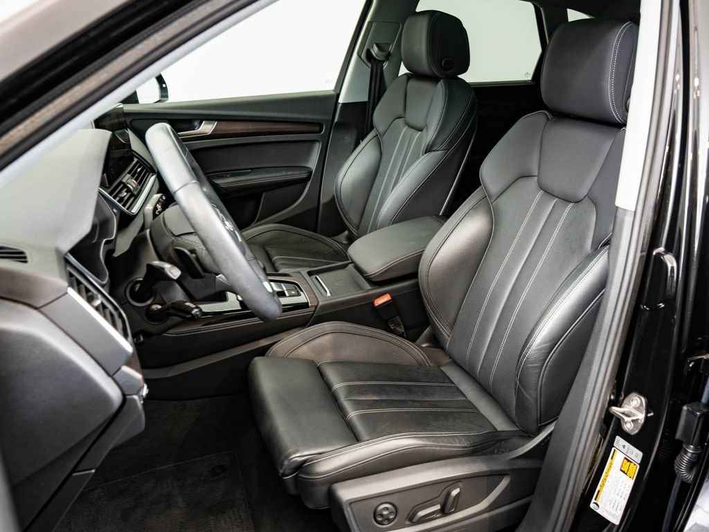 Used 2021 Mythos Black Metallic Audi 45 Prestige image 23