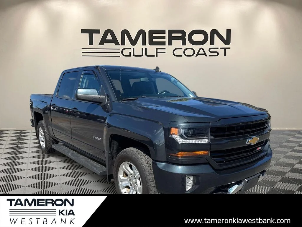 2017 Chevrolet Silverado 1500 LT 4X4 Crew Cab Short Box's photo