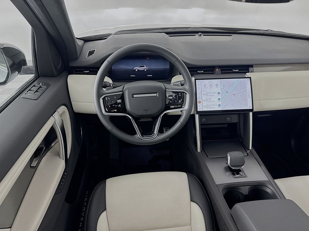 New 2025 Hakuba Silver LAND ROVER Dynamic SE image 24