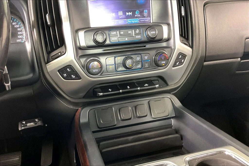Certified Used 2018 White GMC SLT image 8