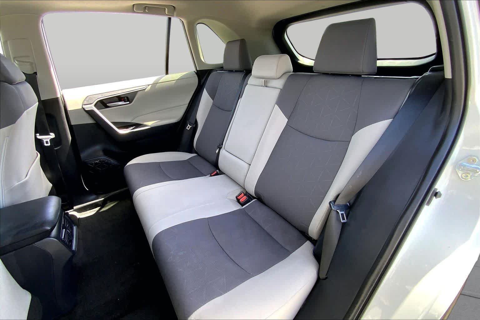 Used 2025 Ice Cap Toyota XLE image 20