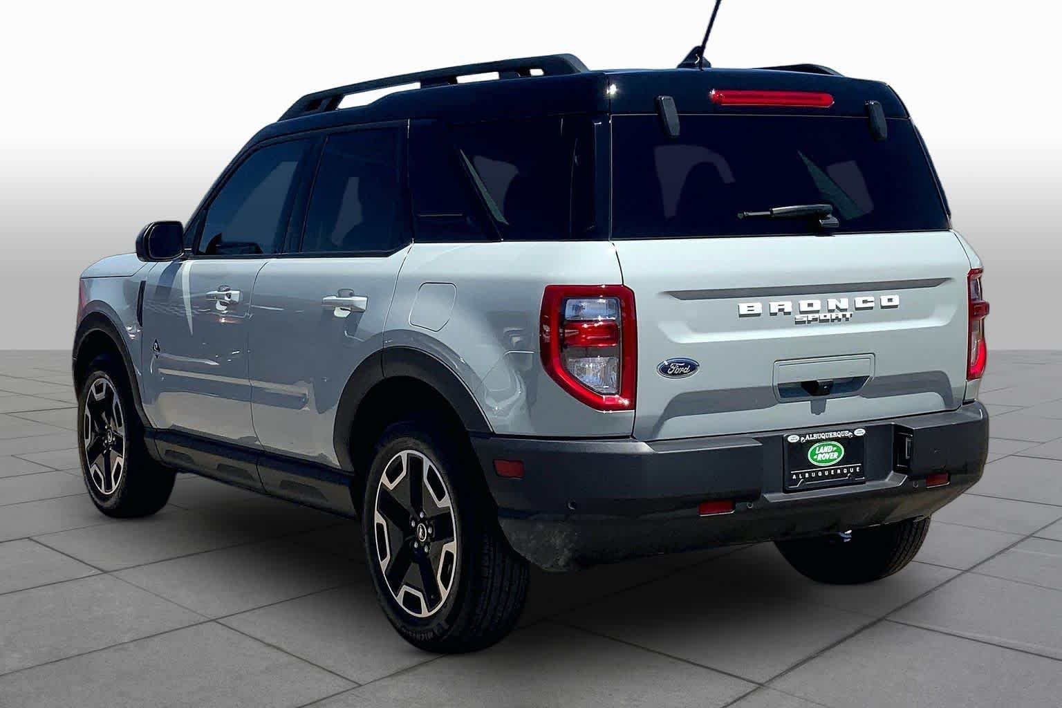 Used 2024 Cactus Gray Ford Outer Banks image 10