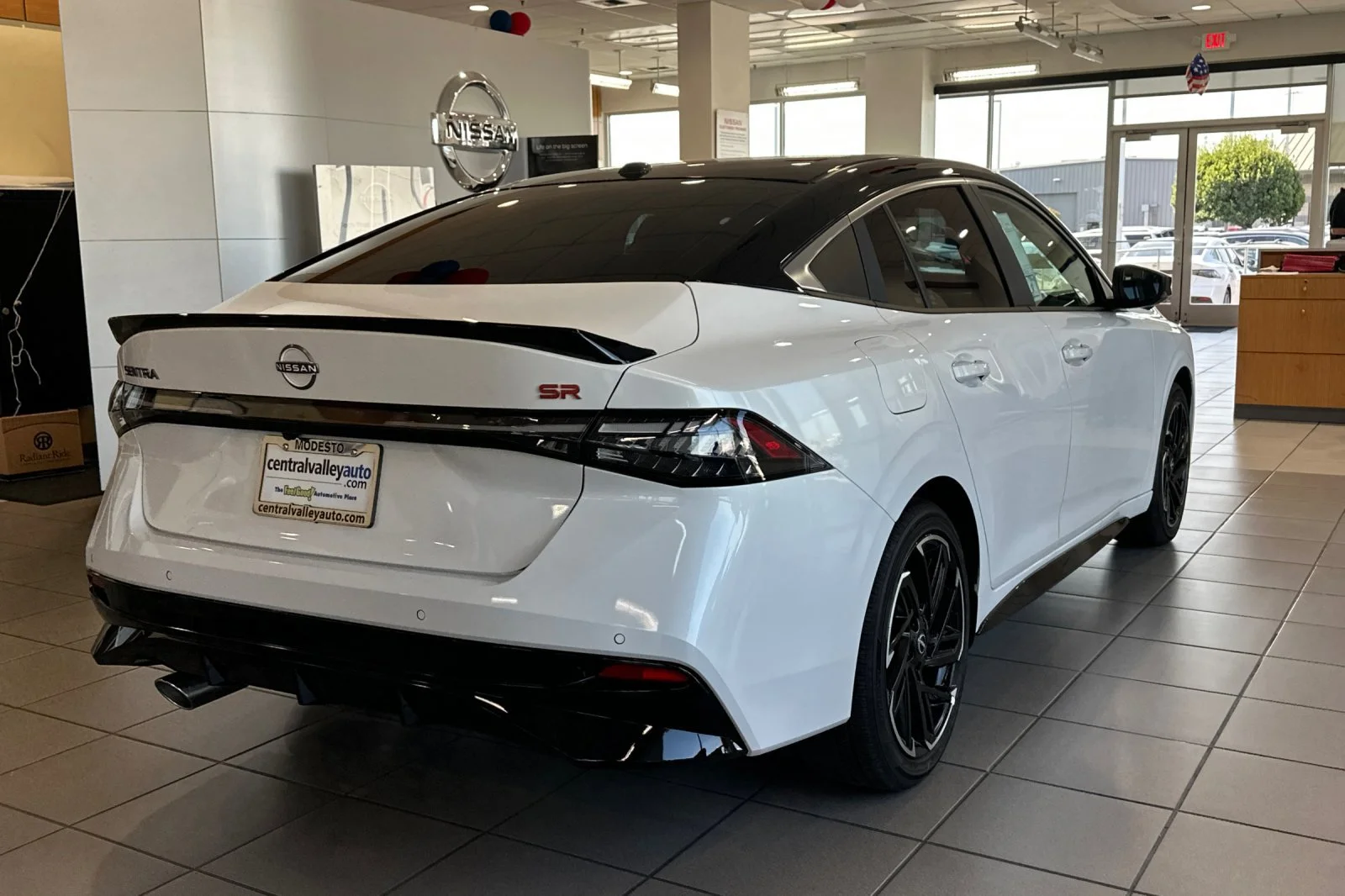 New 2026 Aspen White TriCoat / Super Black Two-tone Nissan SR image 4