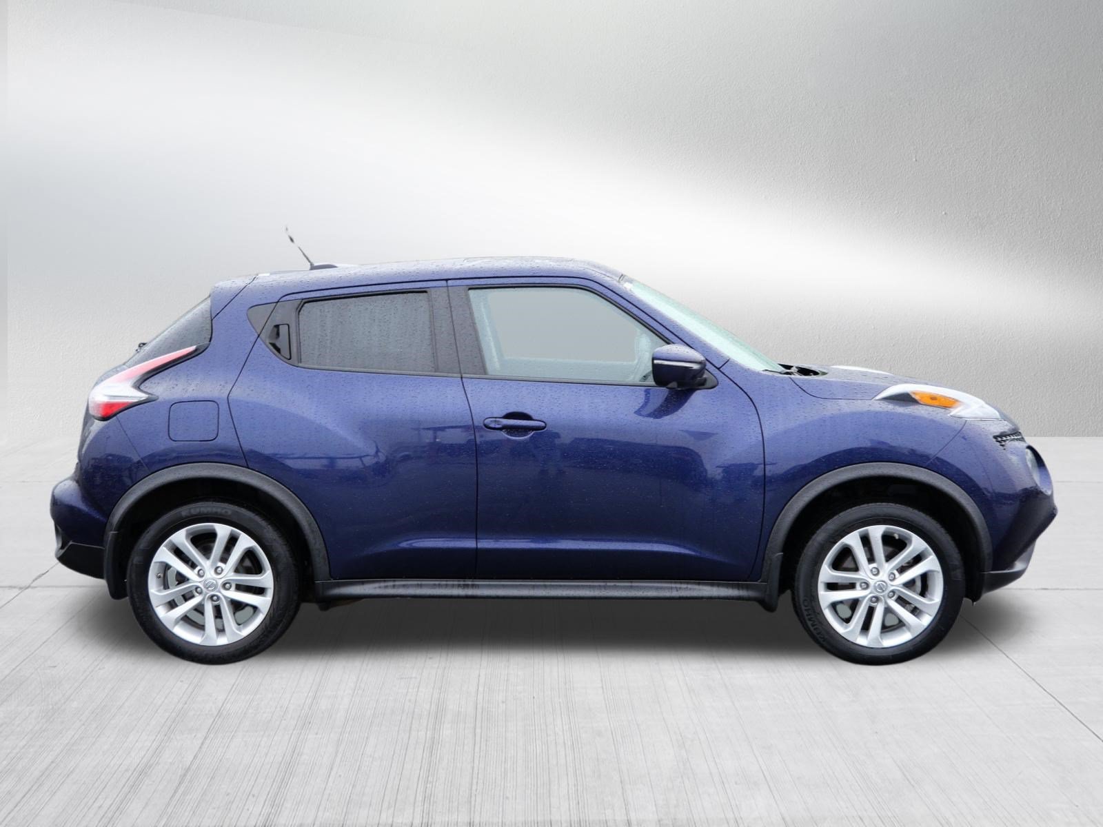 Used 2015 Blue Nissan NISMO image 8