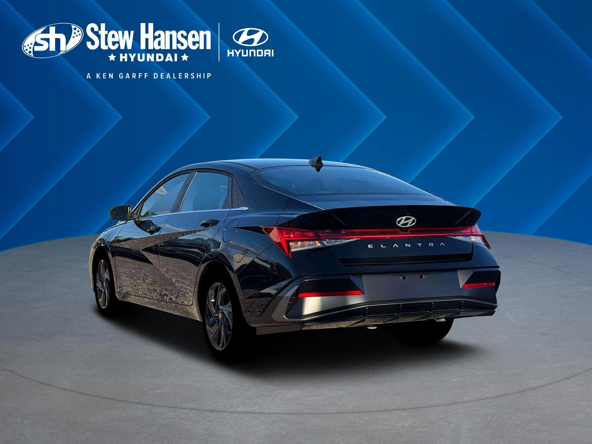 New 2026 Abyss Black Hyundai SEL Sport Premium image 5