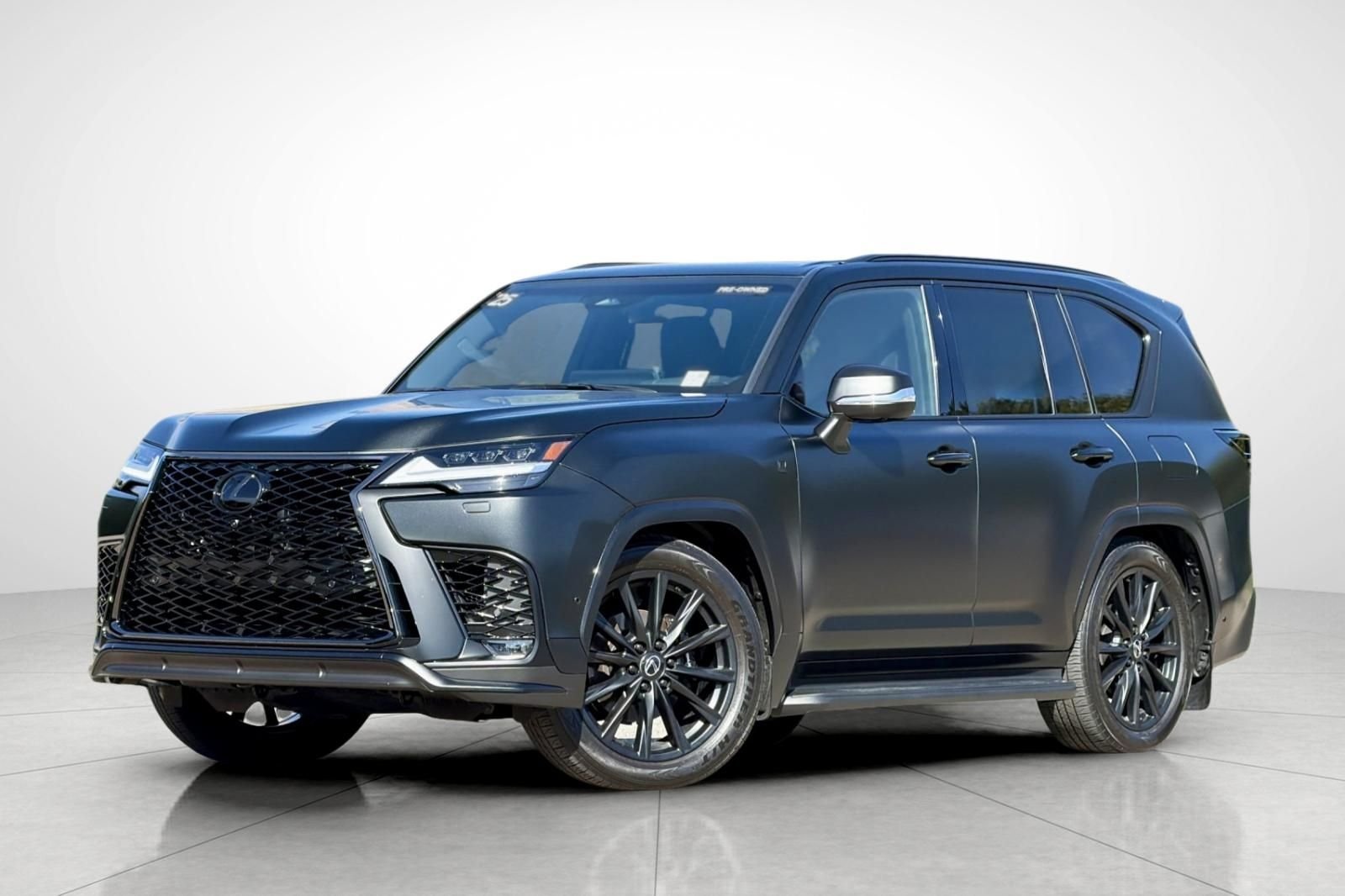 2025 Lexus LX 600 700h F-Sport's photo