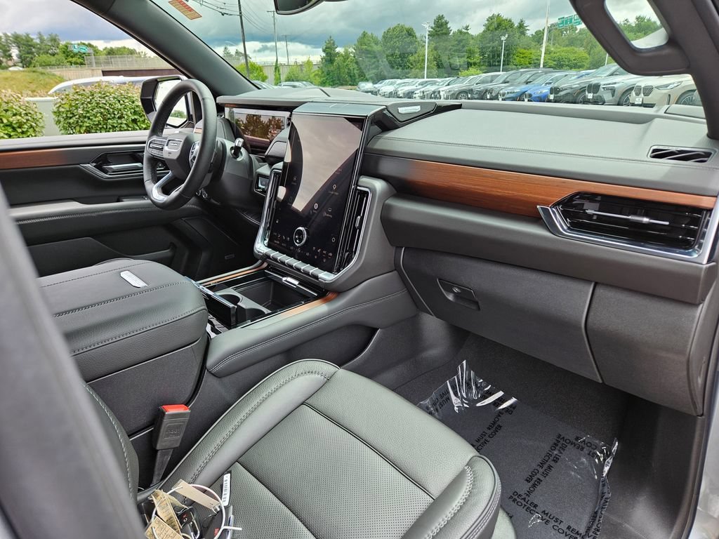 Used 2025 Sterling Metallic GMC Denali image 12