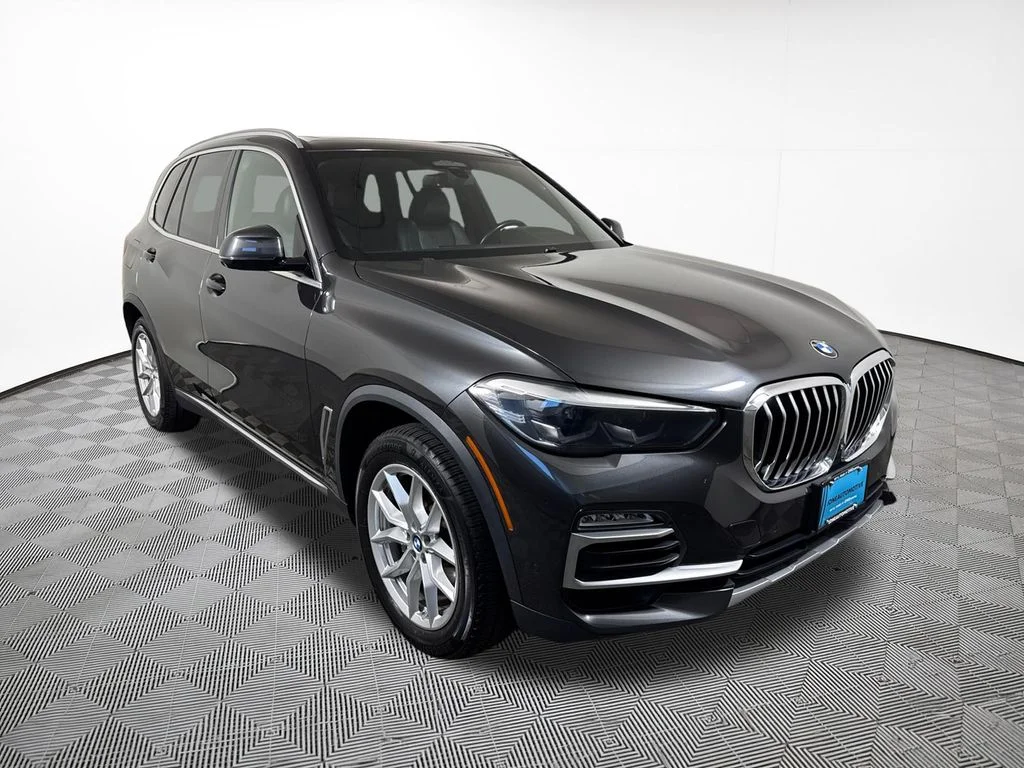Used 2019 Gray BMW xDrive40i image 4