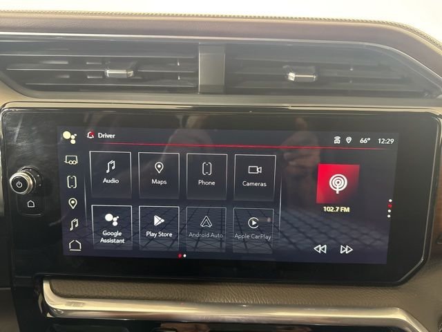 Used 2022 Summit White GMC Denali image 14