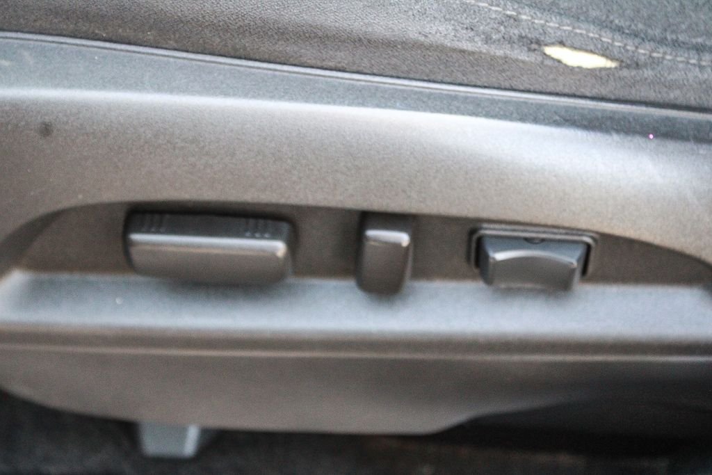 Used 2014 Gray Chevrolet LT image 21