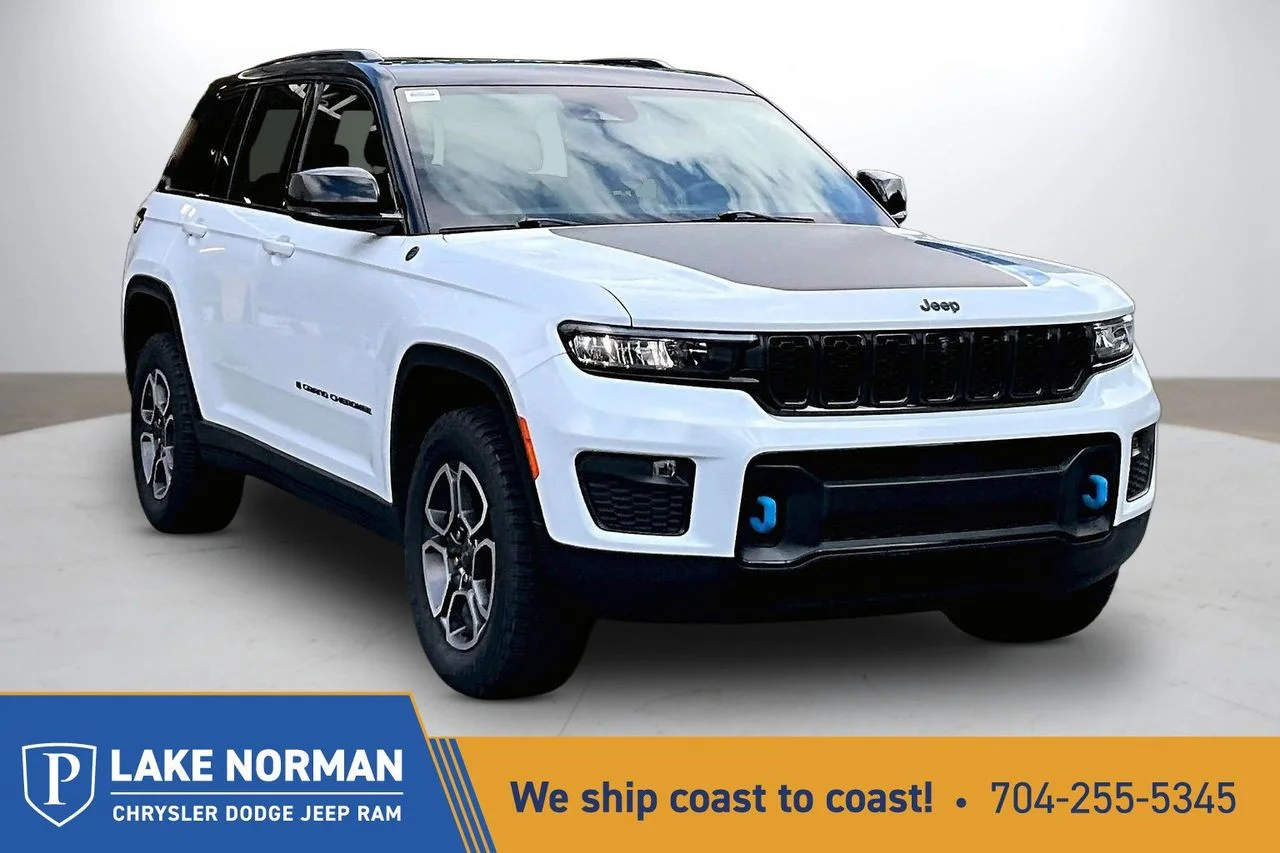 Used 2023 White Jeep Trailhawk 4xe image 1