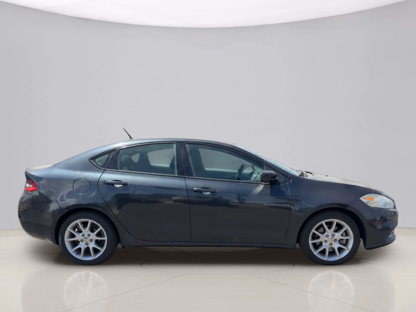 Used 2013 Gray Dodge SXT image 6