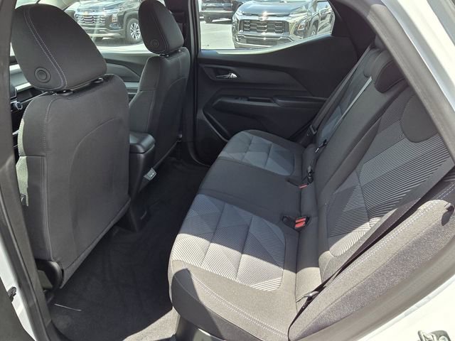 New 2027 Summit White Chevrolet LT image 7