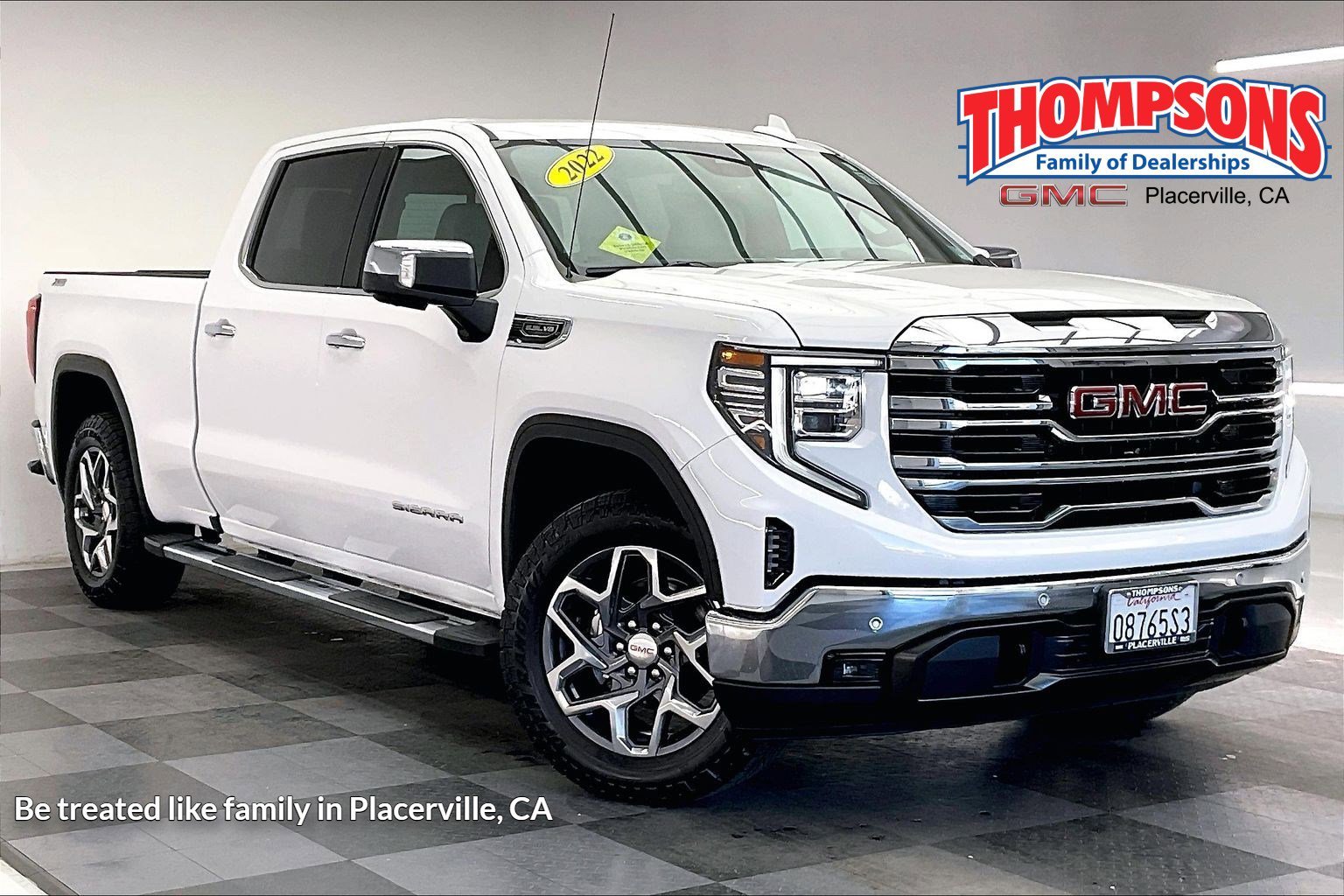 2022 GMC Sierra 4WD Crew Cab Short Box SLT's photo
