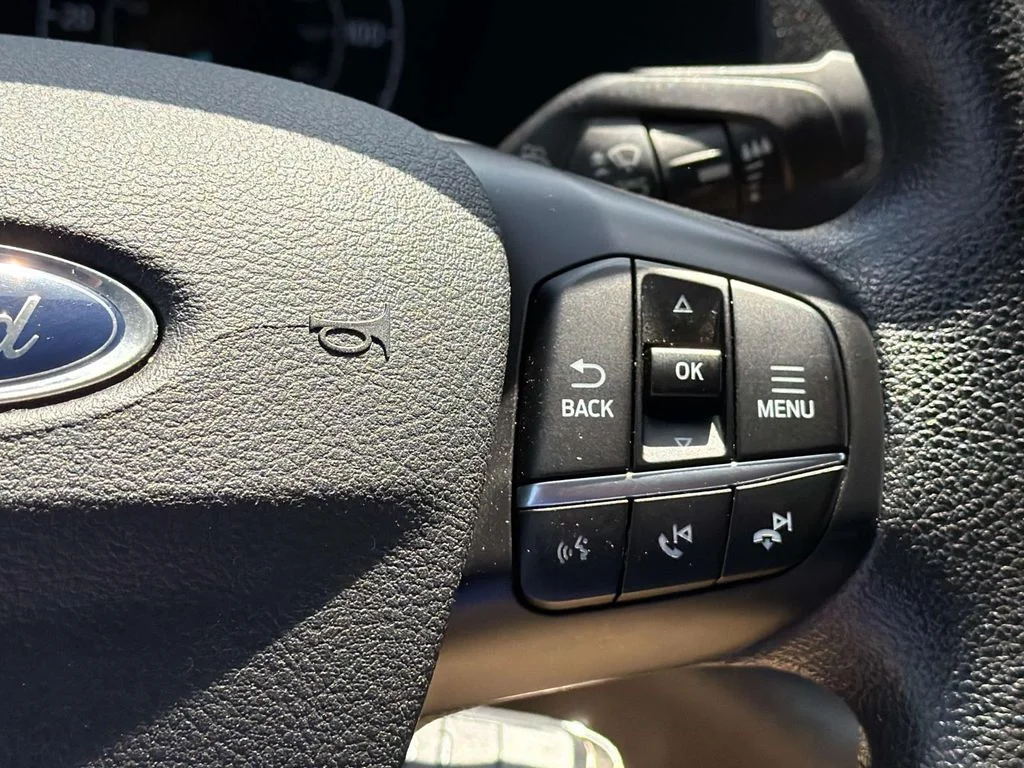 Used 2022 Oxford White Ford XLT image 13