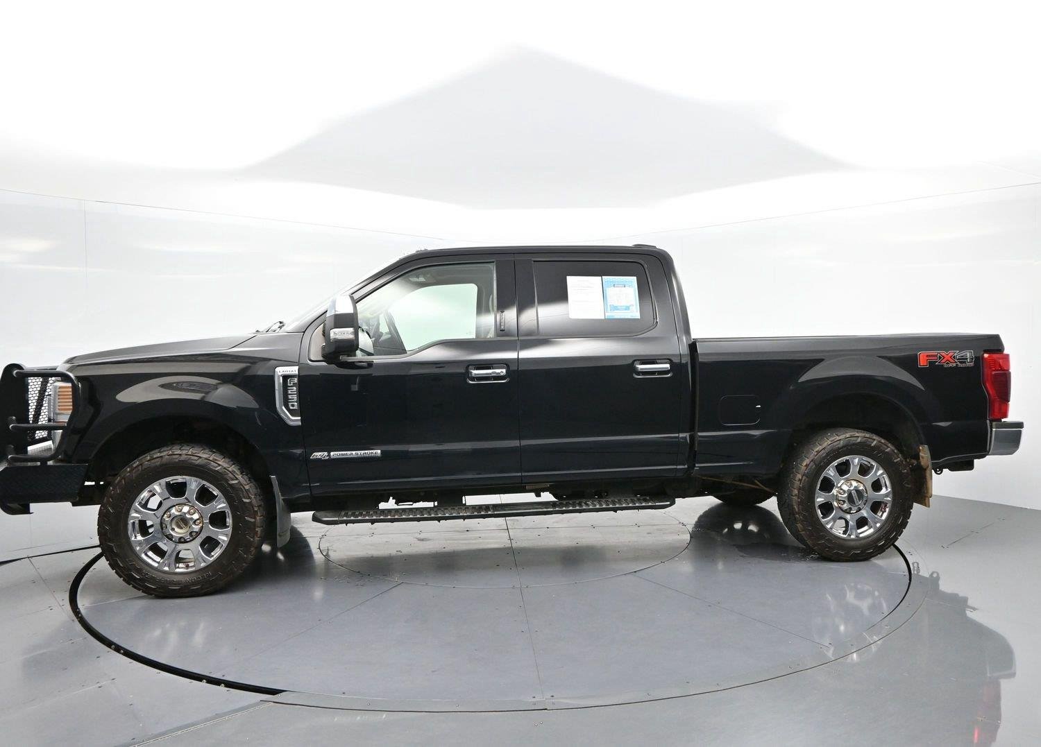Used 2022 Agate Black Ford LARIAT image 4