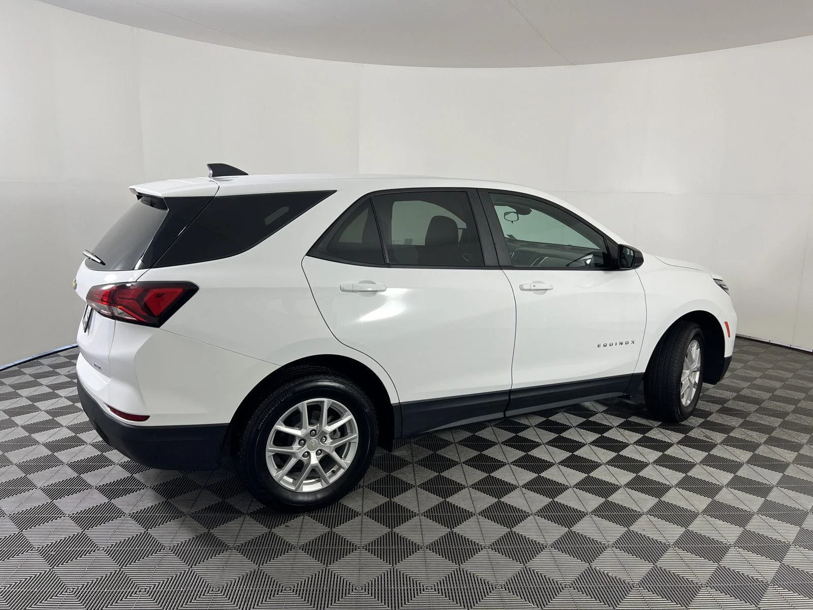Used 2024 Summit White Chevrolet LS image 26