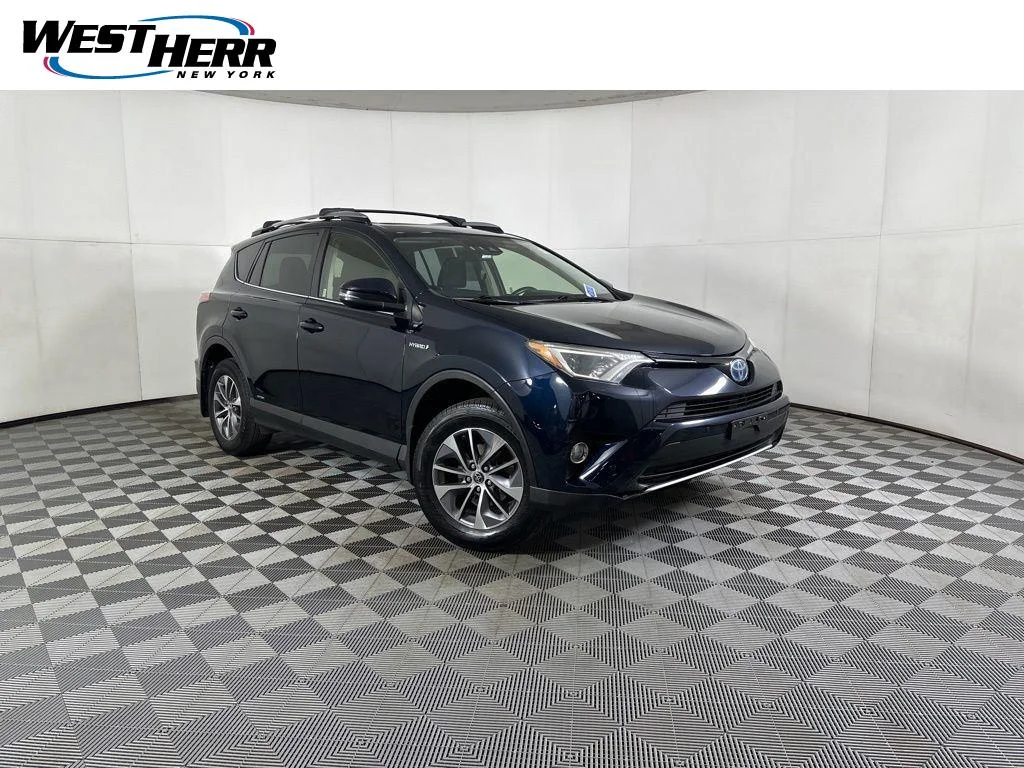 Used 2018 Aqua Toyota XLE image 1