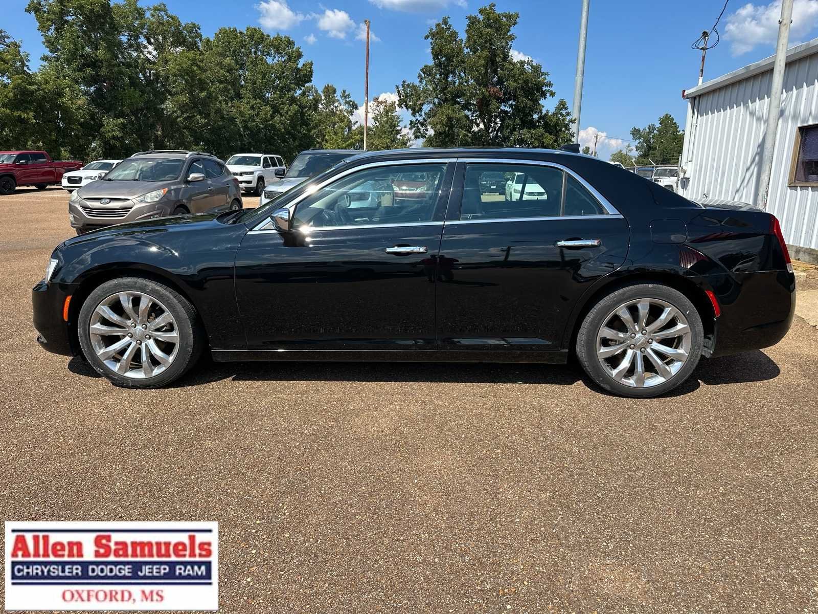 Certified Used 2018 Gloss Black Chrysler Limited image 6