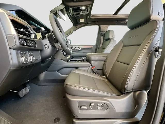 2026 GMC Yukon XL Denali - Photo 15