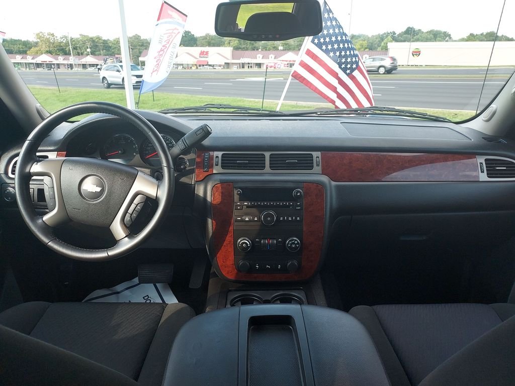 Used 2013 Black Chevrolet LS image 15