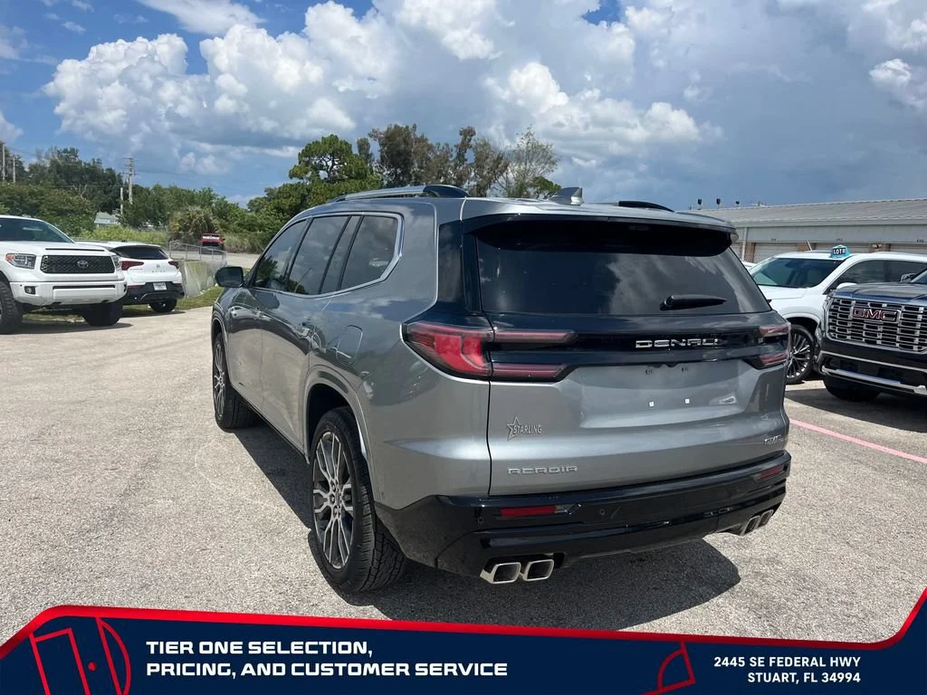 2026 GMC Acadia Denali Ultimate - Photo 7