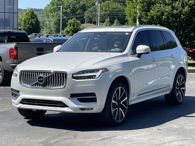 2024 Volvo XC90 B5 Plus Bright theme 4WD's photo