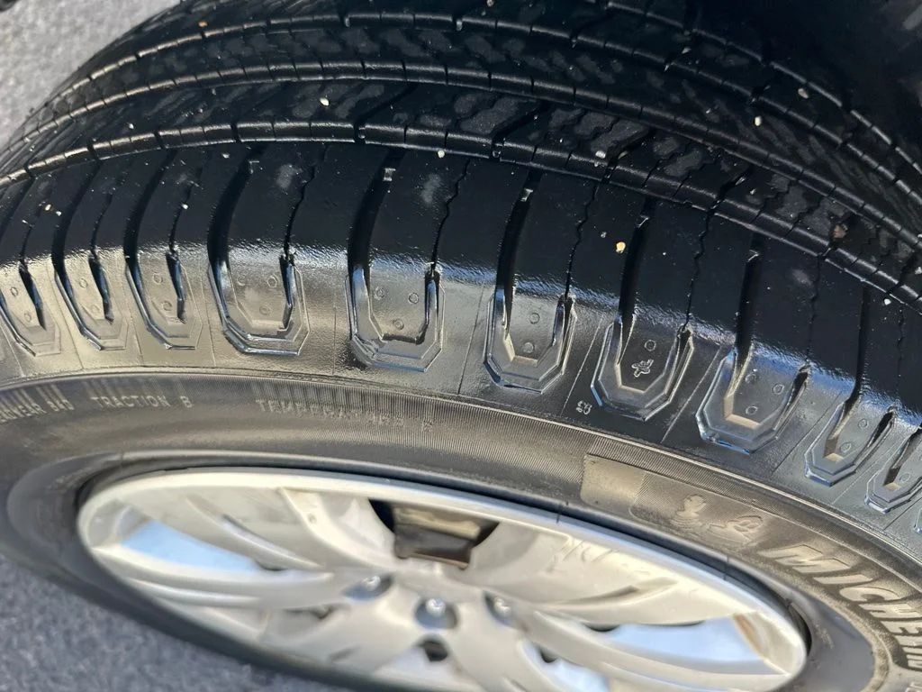 Used 2010 Green Subaru 2.5X image 6