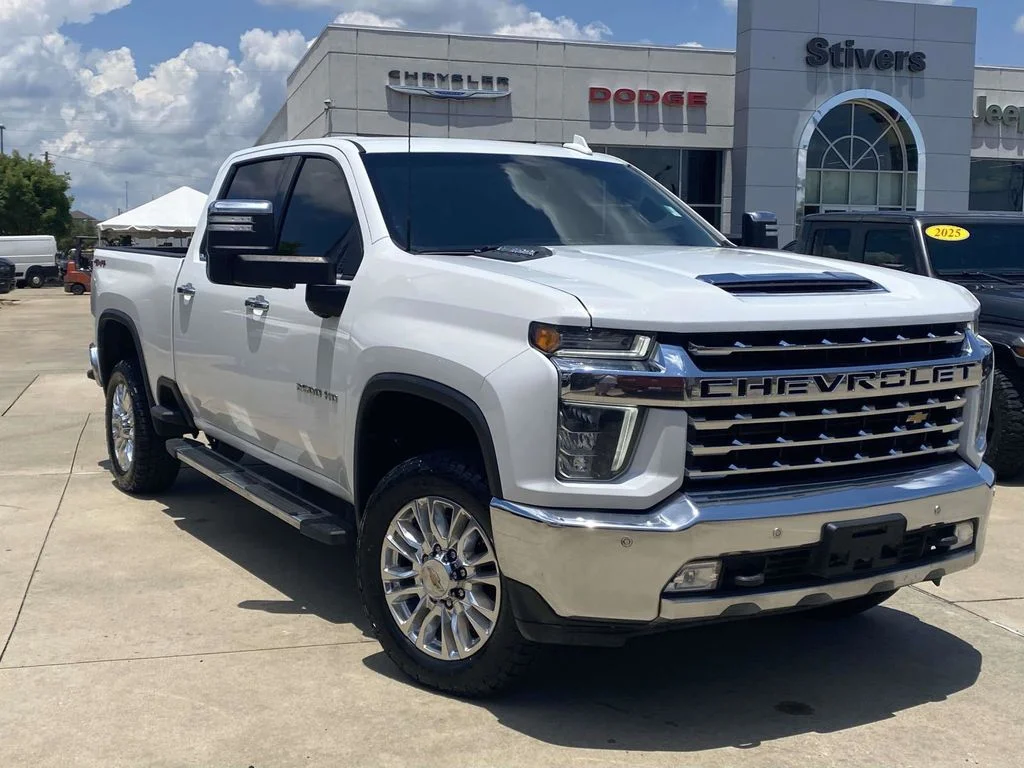 Used 2023 White Chevrolet LTZ image 36