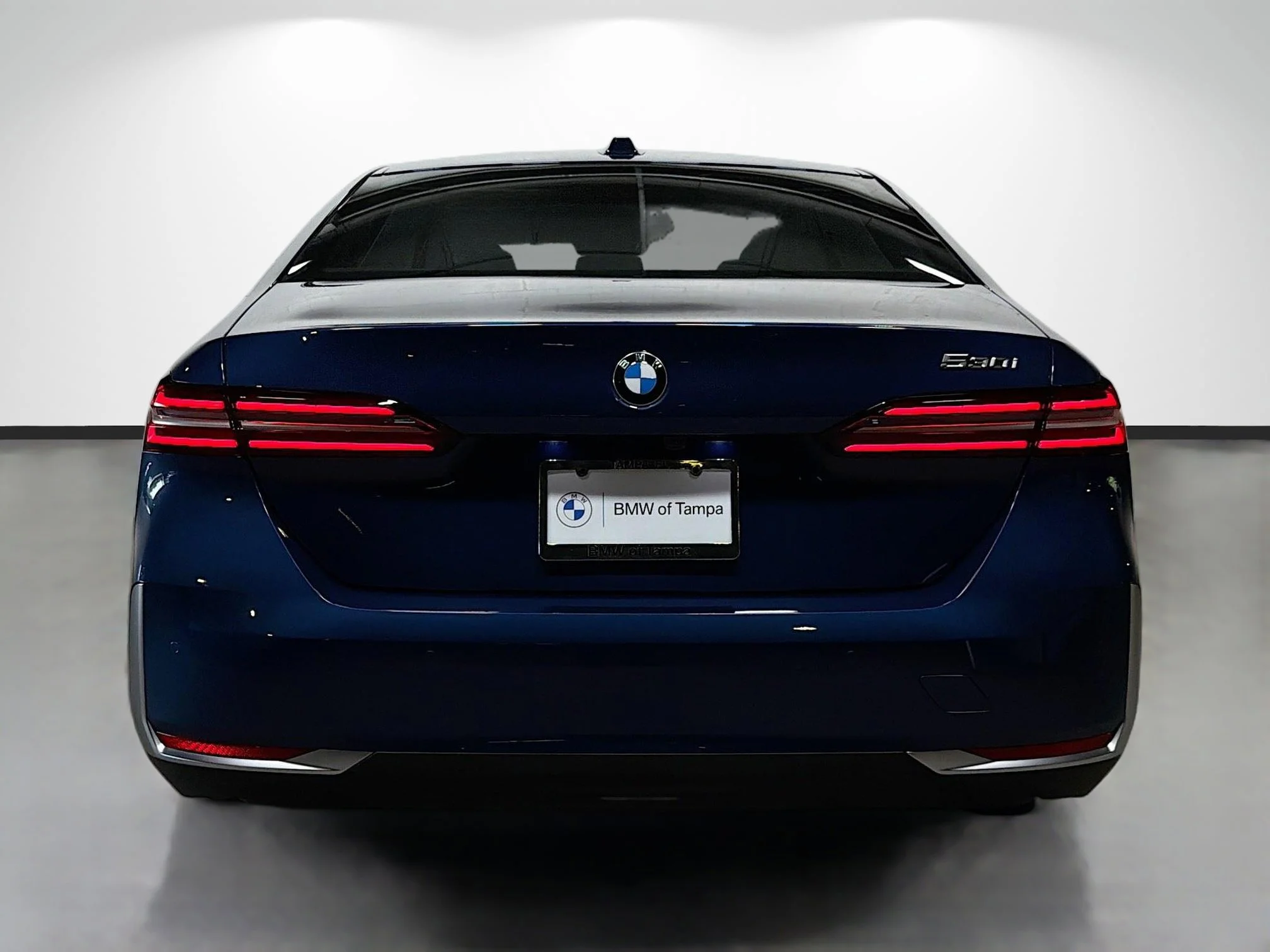 Used 2026 Phytonic Blue Metallic BMW 530i image 4