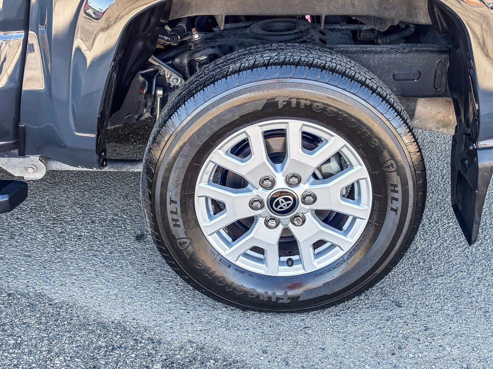 Used 2025 Underground Toyota SR5 image 12