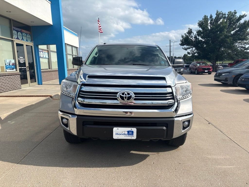 Used 2016 Silver Sky Metallic Toyota SR5 image 2