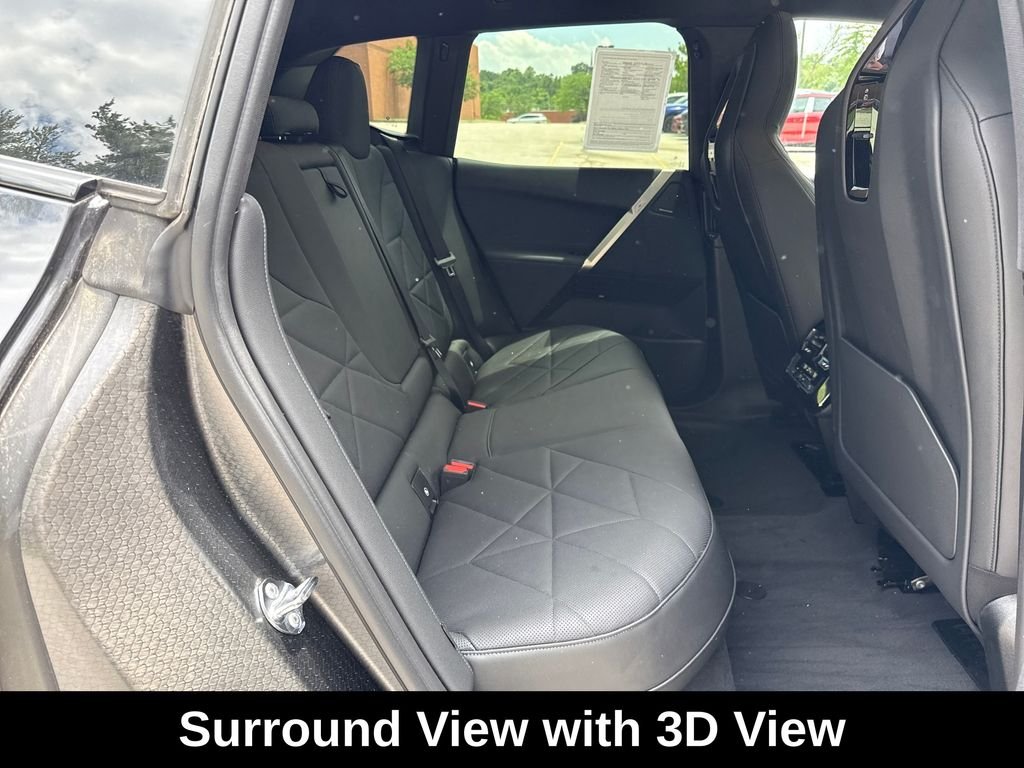 Used 2025 Gray BMW xDrive50 image 29