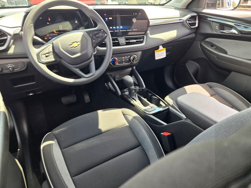 2026 Chevrolet Trailblazer LS - Photo 14
