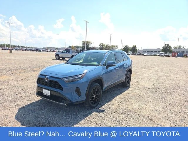 2022 Toyota RAV4 Hybrid SE
